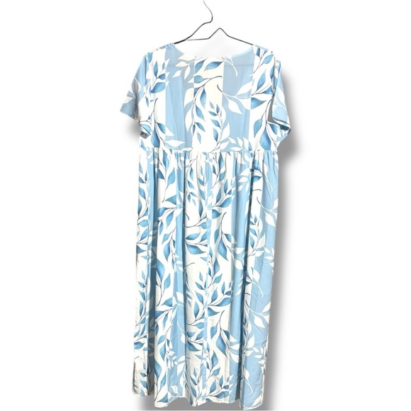 Made With Love Relax Fit Short Sleeve Empire Waist Blue/White Floral Maxi Dress - Picture 9 of 15